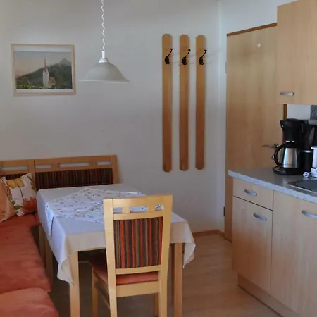 Haus Taumberger ホームステイ