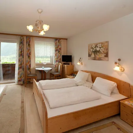 ホームステイ Haus Taumberger *